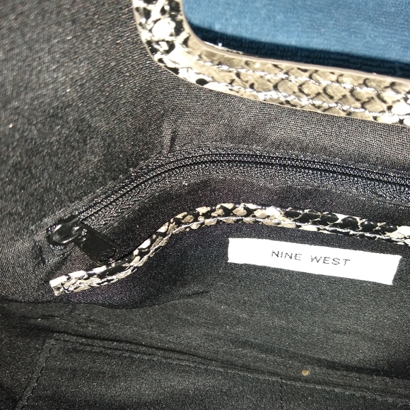 Nine West faux snakeskin clutch. - Picture 2 of 7